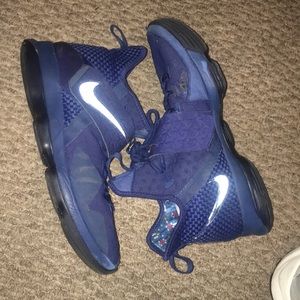 LeBron 14s
